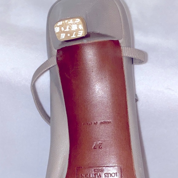 Louis Vuitton Paris Rare Leather Cone Heel Shoe - Picture 9 of 16